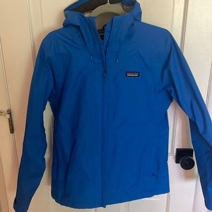Great condition Patagonia women’s rain jacket